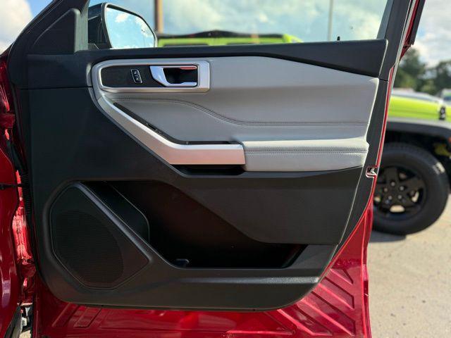 used 2023 Ford Explorer car, priced at $33,500