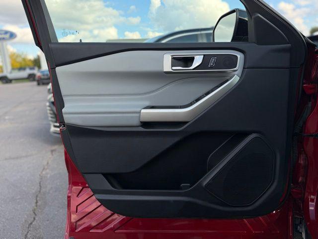 used 2023 Ford Explorer car, priced at $33,500