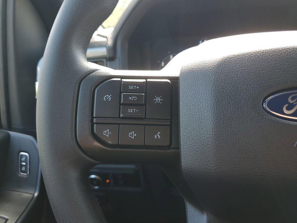new 2025 Ford F-150 car, priced at $44,918