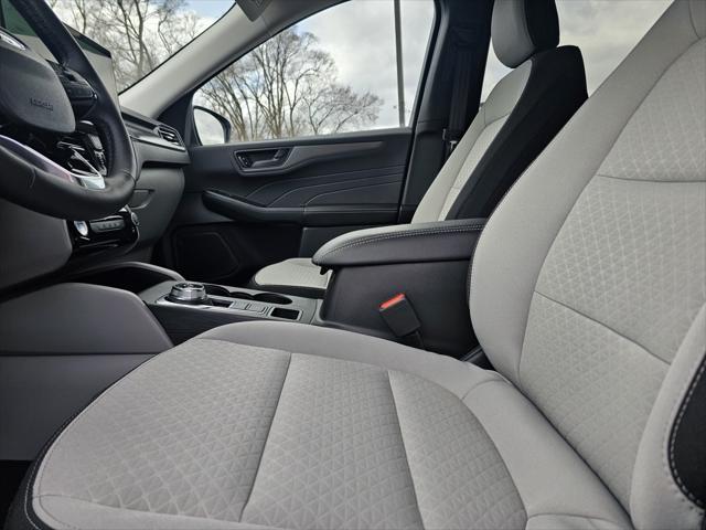 new 2025 Ford Escape car, priced at $28,584
