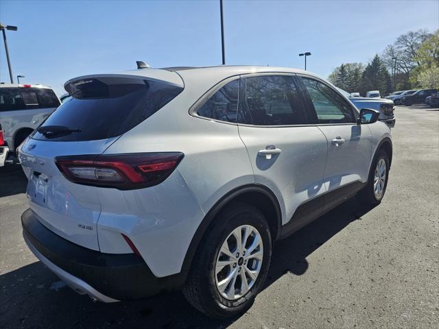 new 2025 Ford Escape car, priced at $30,369