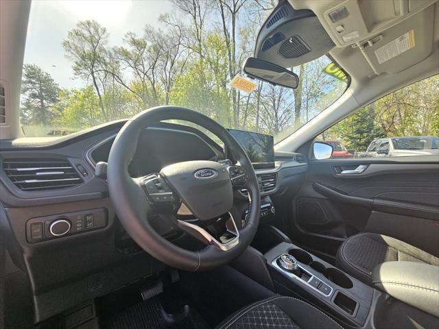 new 2025 Ford Escape car, priced at $30,369