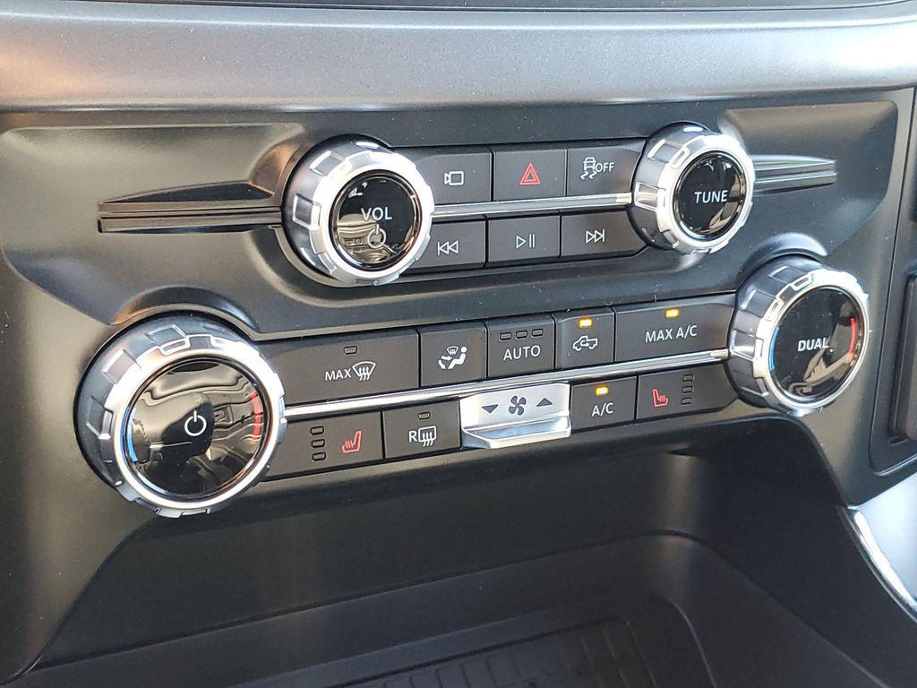 new 2025 Ford F-150 car, priced at $51,719