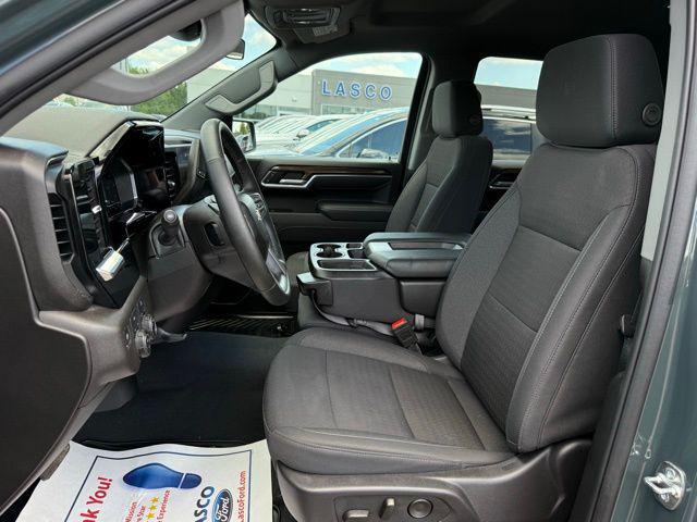used 2025 Chevrolet Silverado 1500 car, priced at $44,000