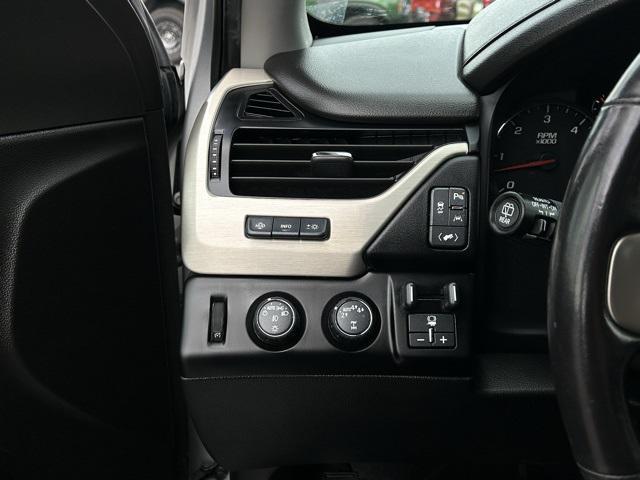used 2020 GMC Yukon XL car, priced at $40,000