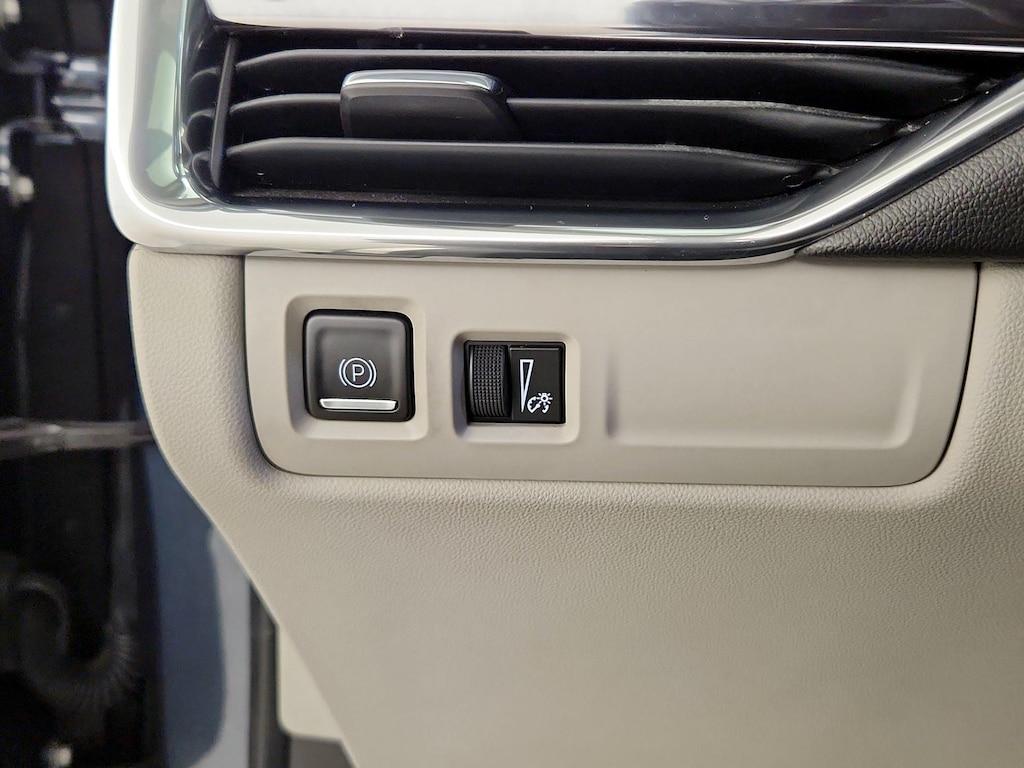 used 2019 Cadillac XT4 car, priced at $21,998