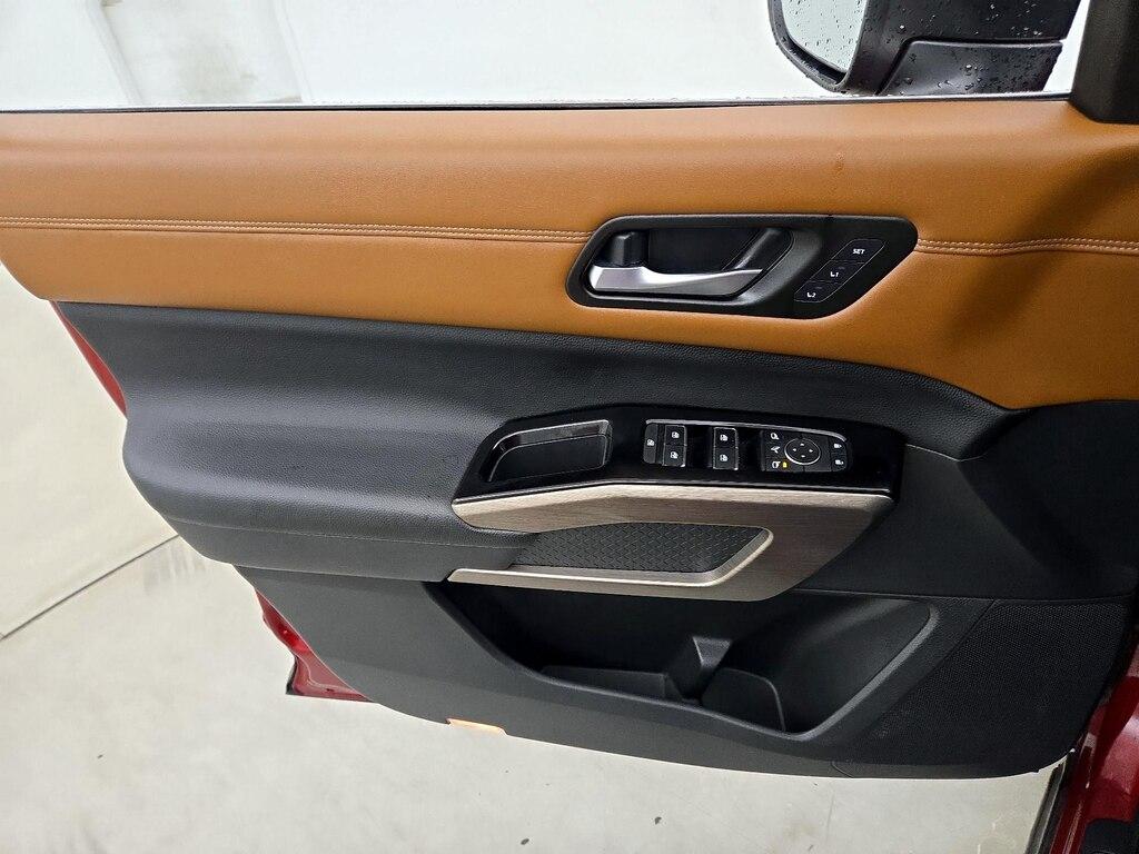 used 2022 Nissan Pathfinder car, priced at $37,998
