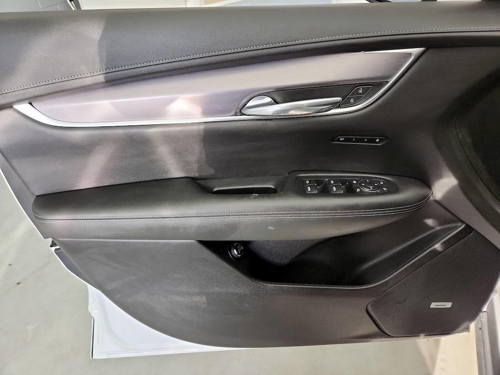 used 2023 Cadillac XT6 car, priced at $36,998
