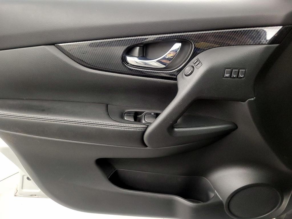 used 2020 Nissan Rogue car, priced at $22,998