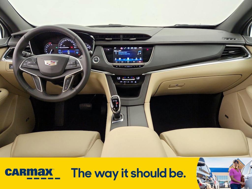 used 2017 Cadillac XT5 car, priced at $21,998