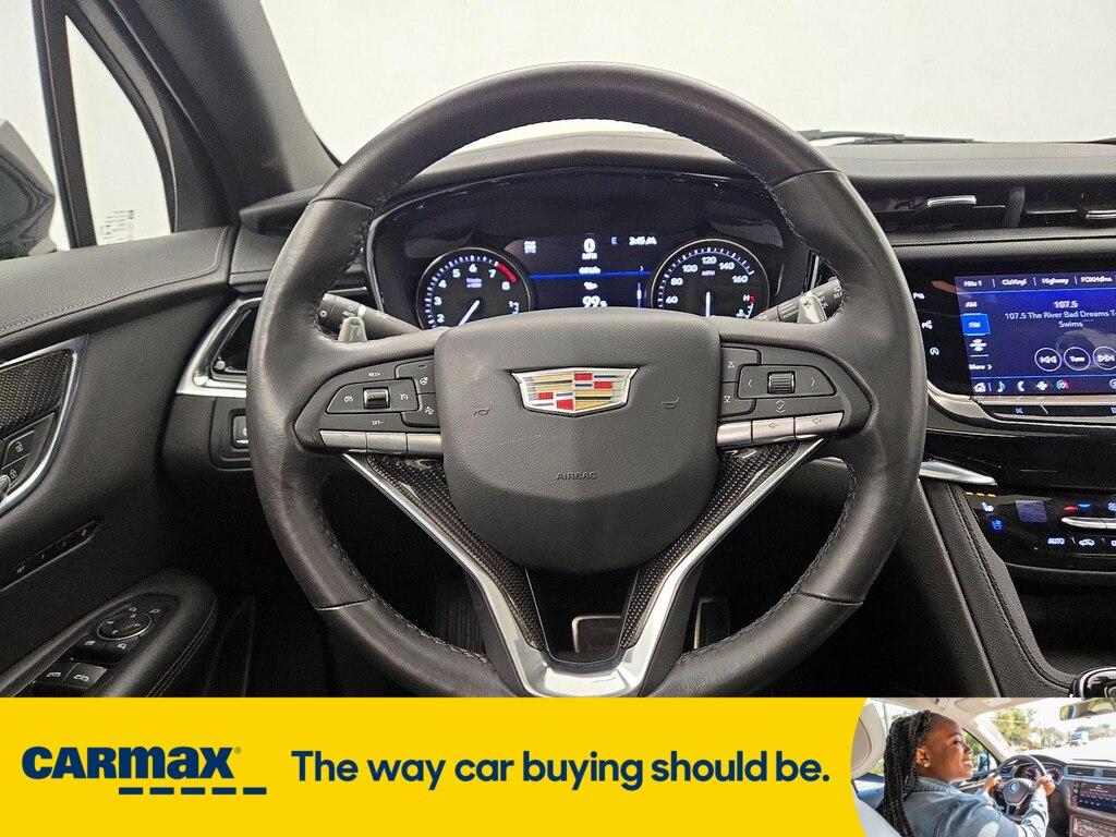 used 2021 Cadillac XT6 car, priced at $34,998