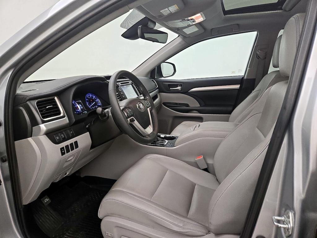 used 2019 Toyota Highlander car, priced at $27,998