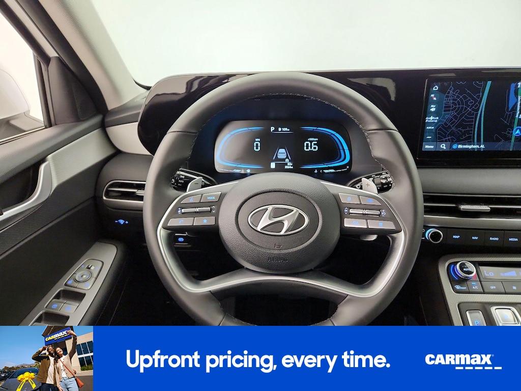 used 2025 Hyundai Palisade car, priced at $41,998