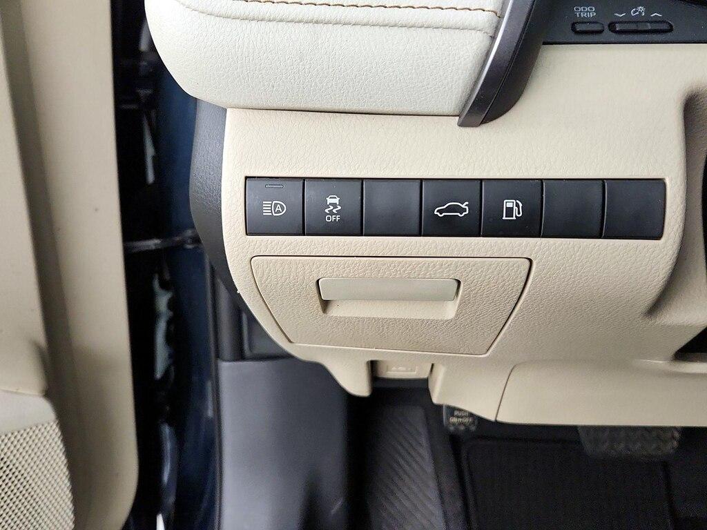 used 2018 Toyota Camry car, priced at $17,998