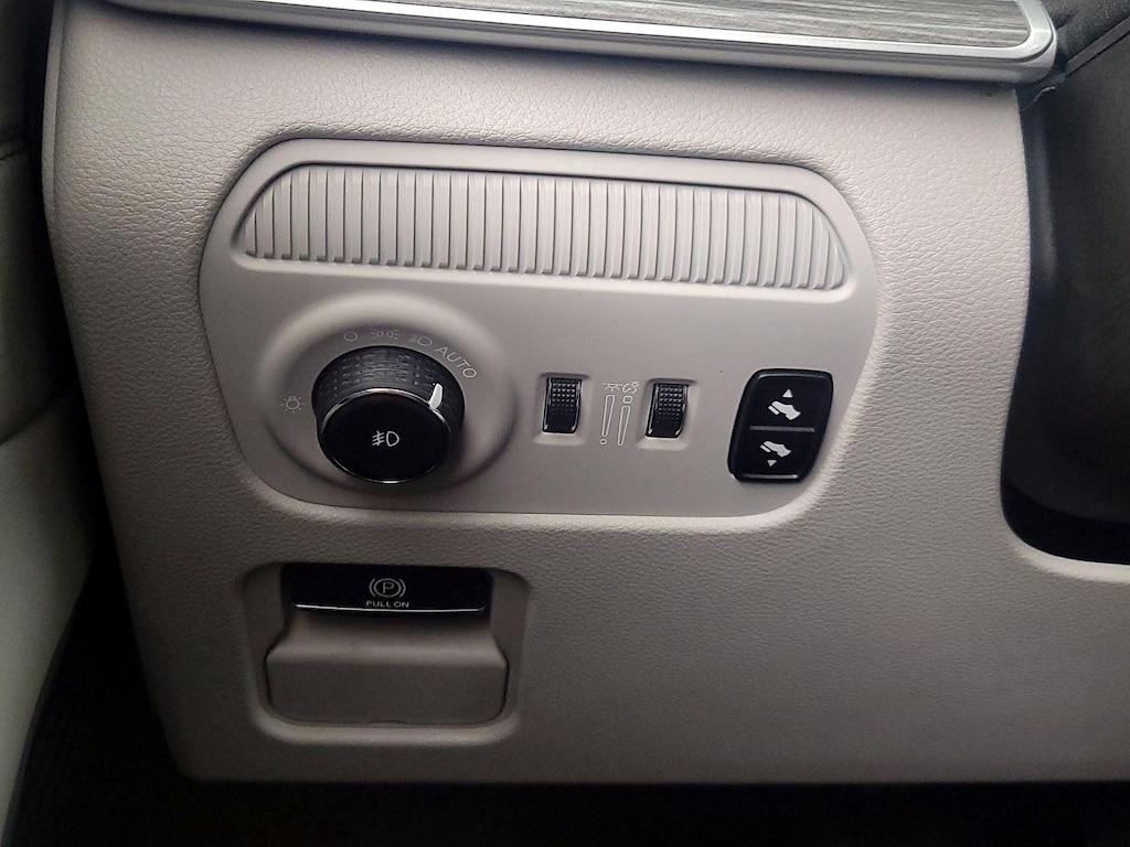 used 2022 Jeep Wagoneer car, priced at $45,998