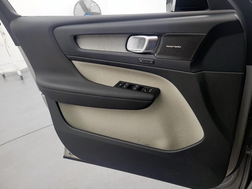 used 2023 Volvo XC40 car, priced at $30,998