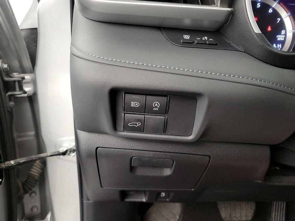 used 2023 Toyota Highlander car, priced at $39,998