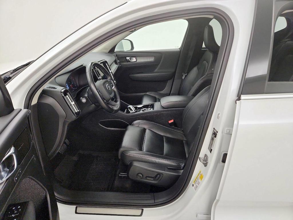 used 2021 Volvo XC40 car, priced at $24,998