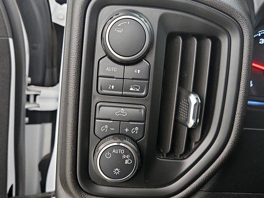 used 2021 Chevrolet Silverado 1500 car, priced at $31,998