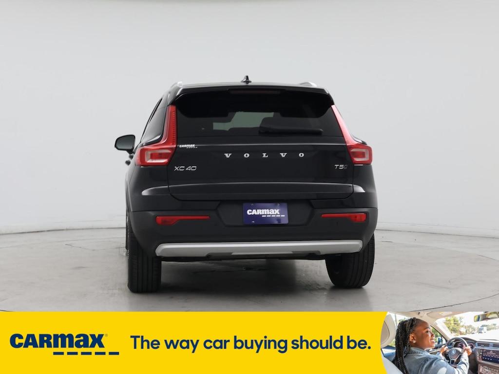 used 2021 Volvo XC40 car, priced at $28,998
