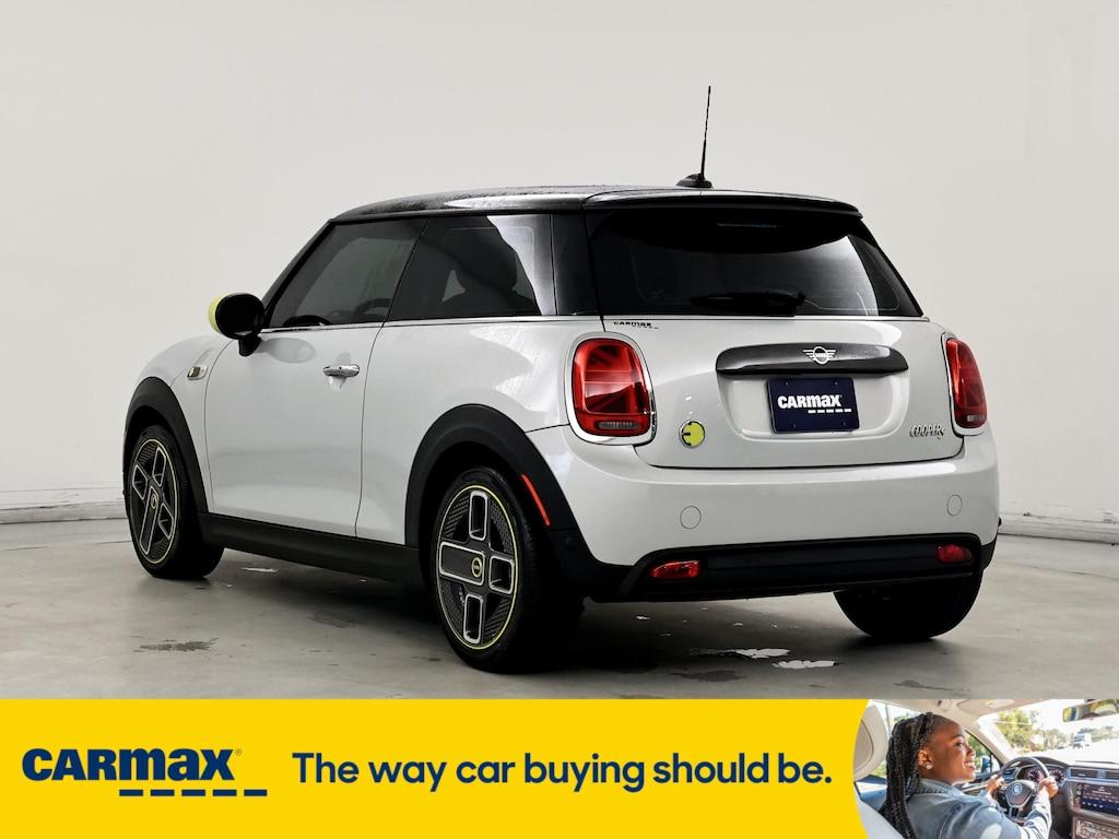 used 2020 MINI SE Hardtop car, priced at $19,998