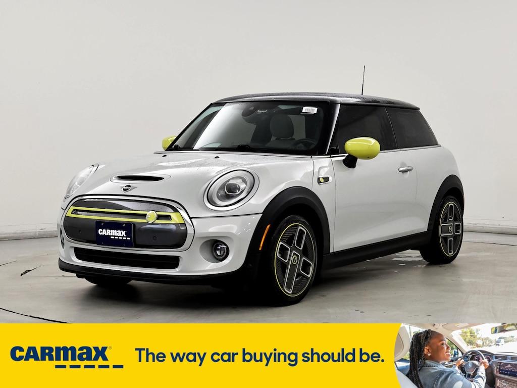 used 2020 MINI SE Hardtop car, priced at $19,998