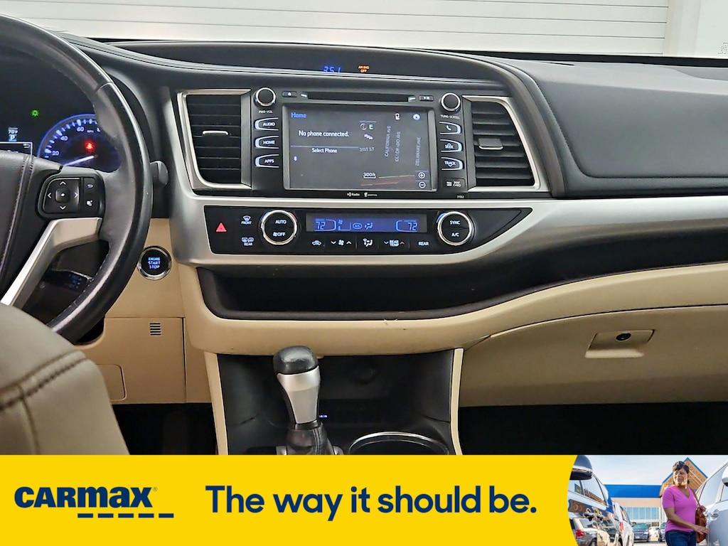 used 2014 Toyota Highlander car, priced at $18,998