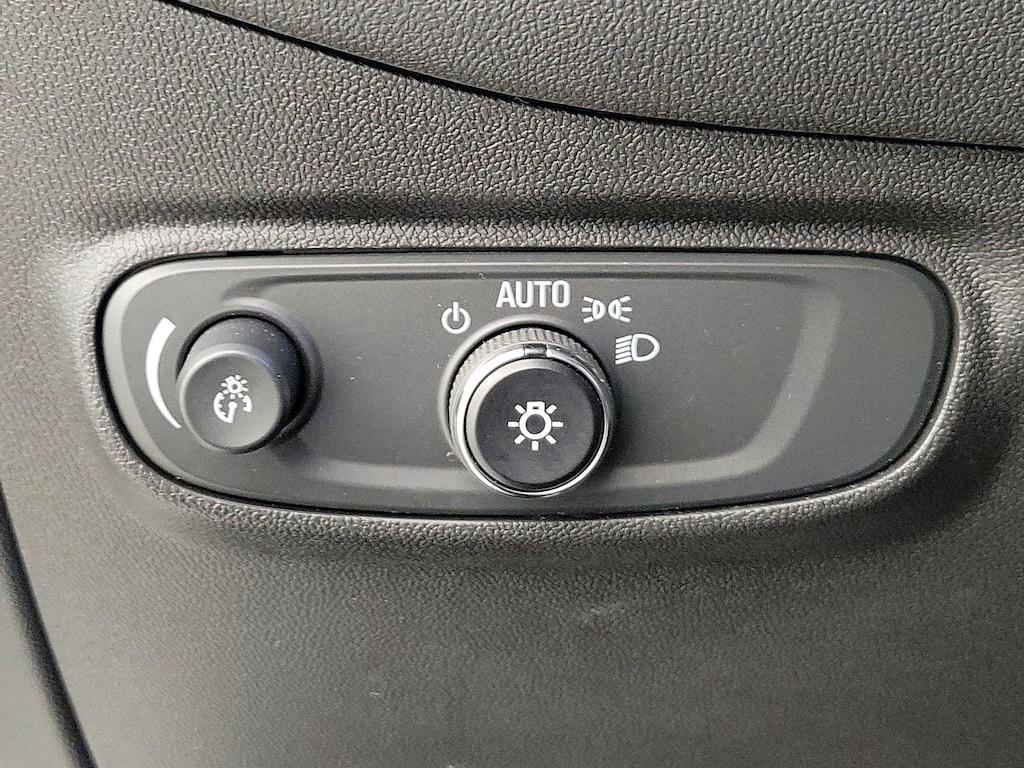 used 2021 Chevrolet Equinox car, priced at $21,998