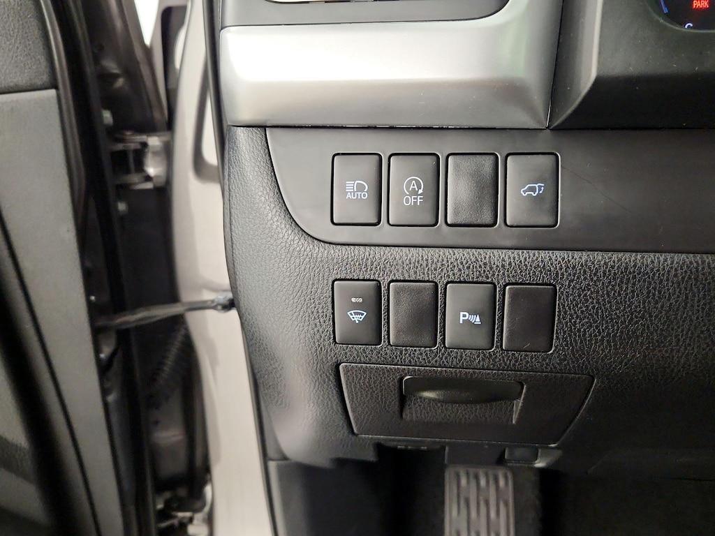 used 2017 Toyota Highlander car, priced at $21,998