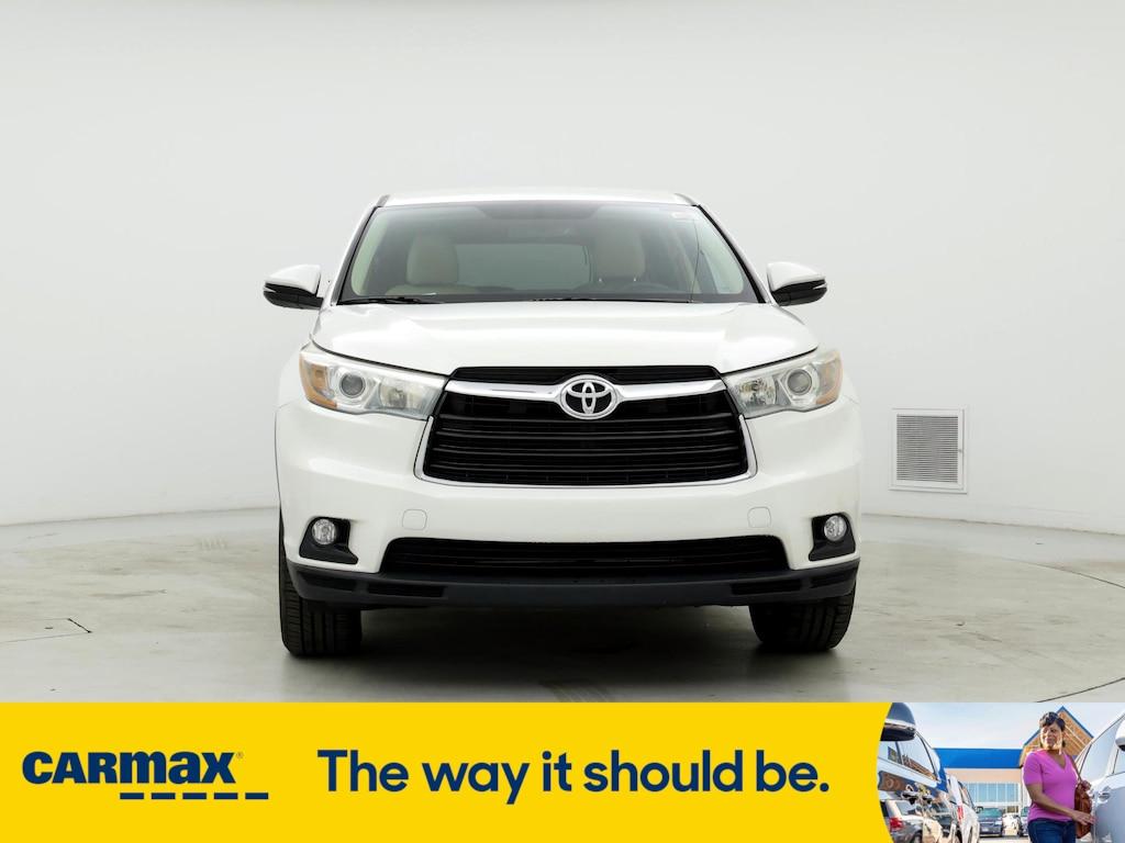 used 2016 Toyota Highlander car, priced at $25,998