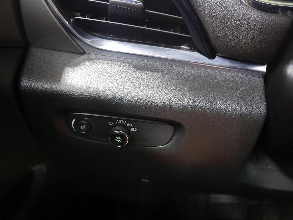 used 2023 Chevrolet Traverse car, priced at $34,998
