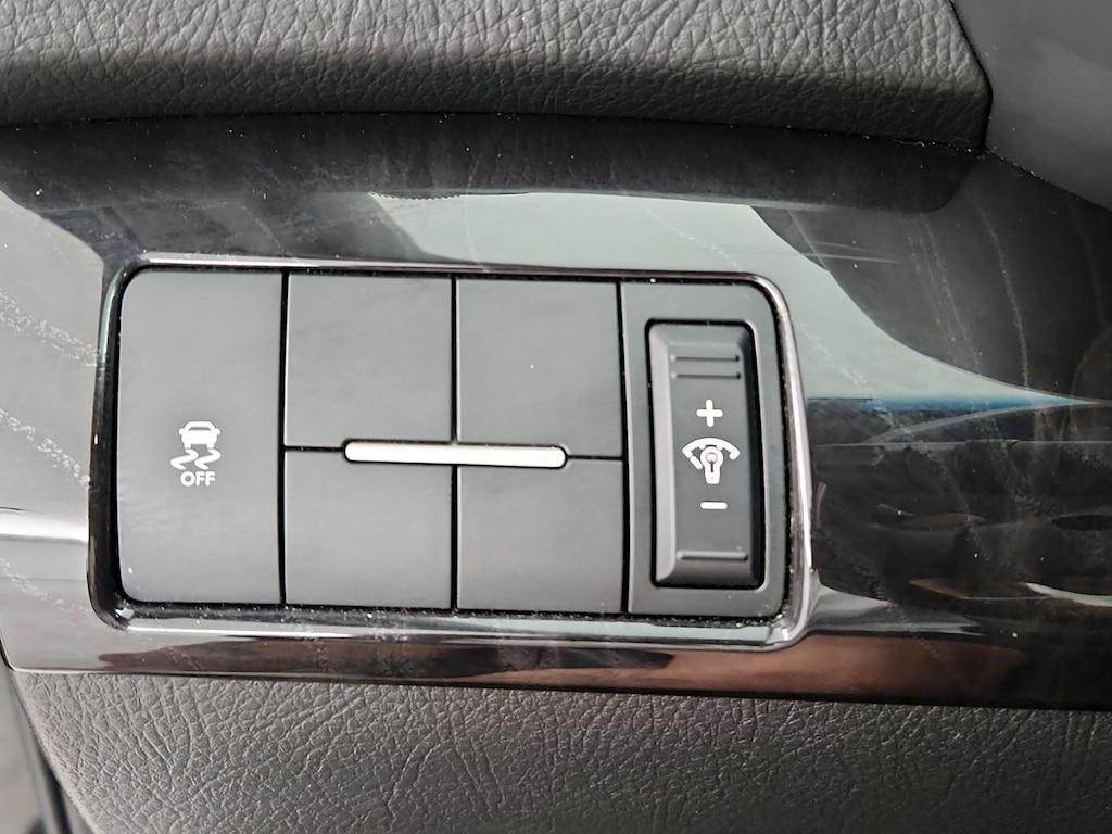 used 2015 Kia Sorento car, priced at $13,998