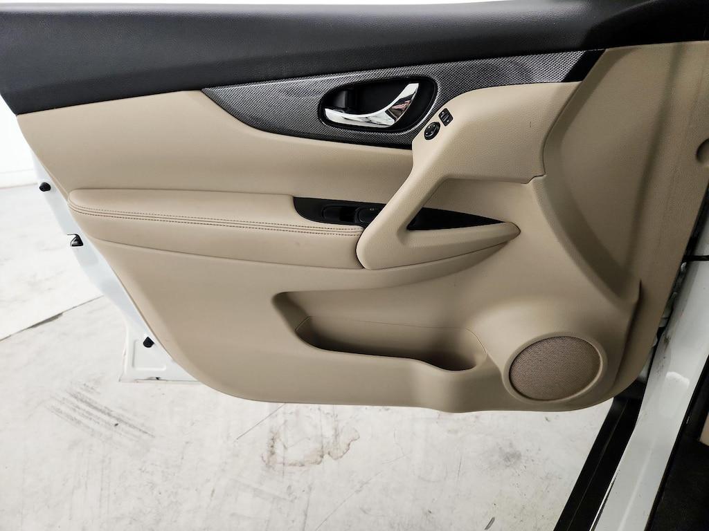 used 2016 Nissan Rogue car, priced at $15,998