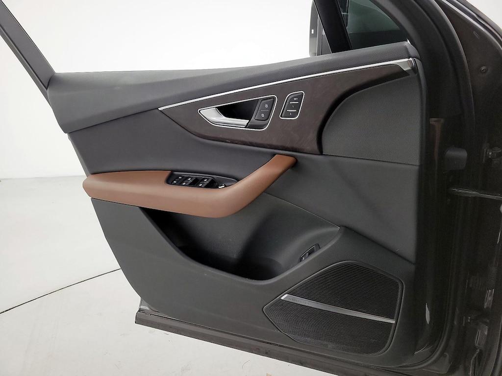 used 2021 Audi Q7 car, priced at $36,998