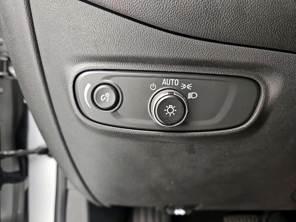 used 2021 Chevrolet Equinox car, priced at $19,998