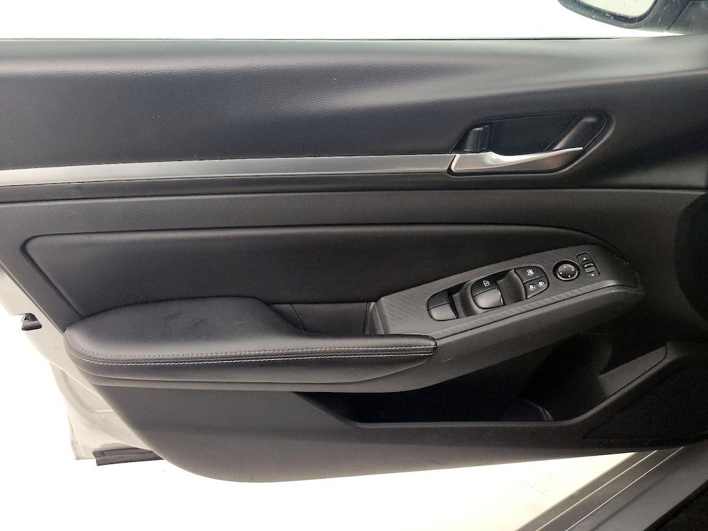 used 2022 Nissan Altima car, priced at $19,998