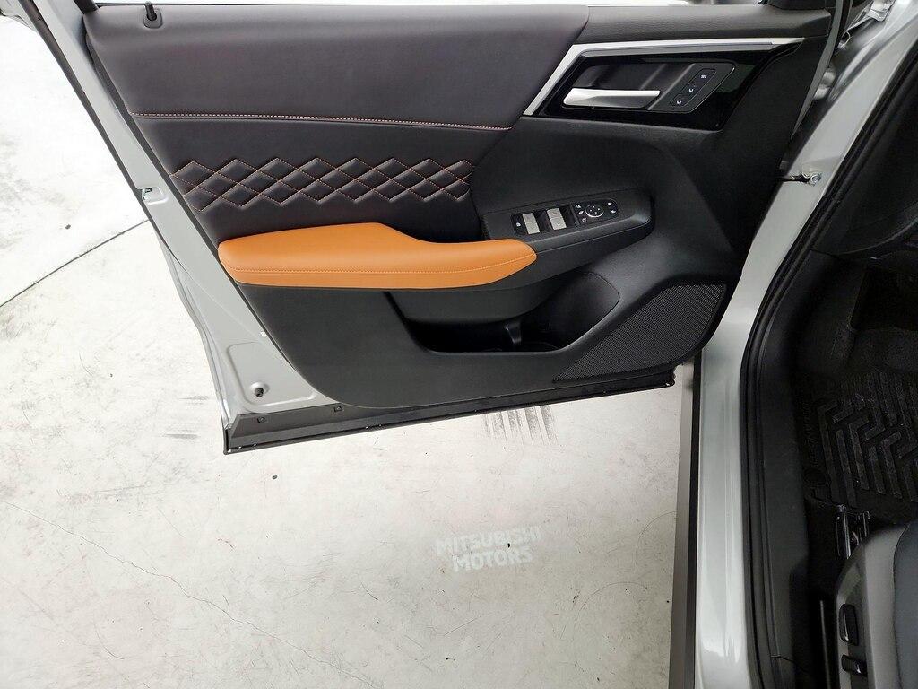 used 2024 Mitsubishi Outlander car, priced at $31,998