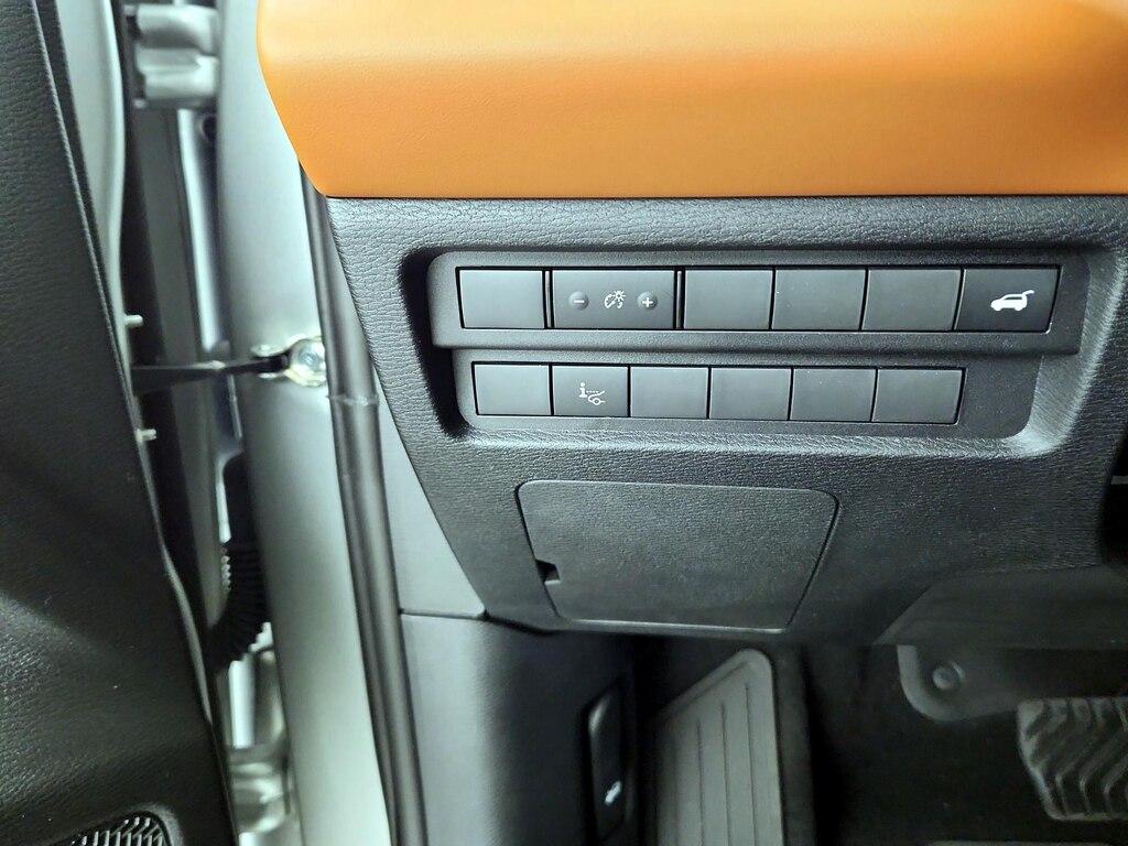 used 2024 Mitsubishi Outlander car, priced at $31,998