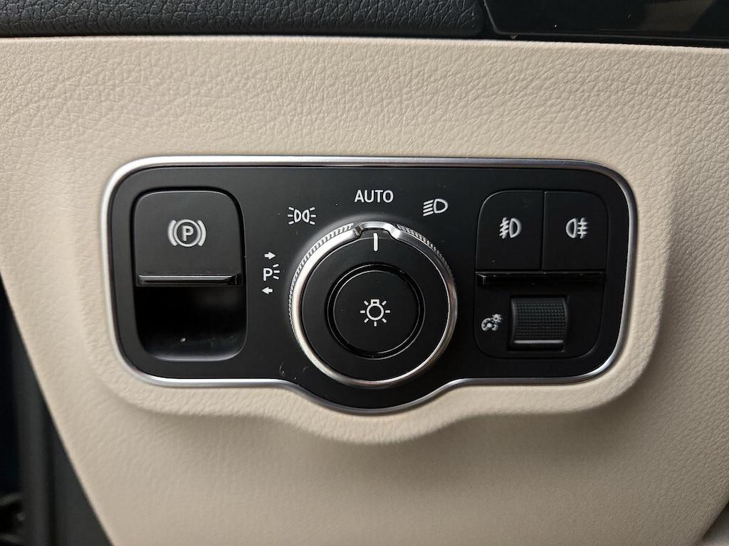 used 2021 Mercedes-Benz GLA 250 car, priced at $26,998