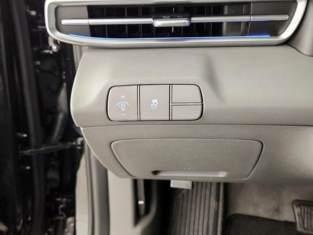 used 2024 Hyundai Elantra car, priced at $21,998