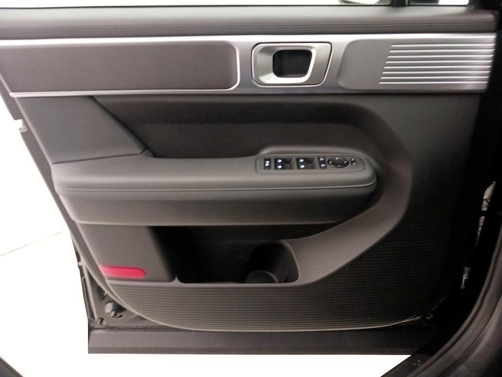 used 2025 Hyundai Santa Fe car, priced at $40,998