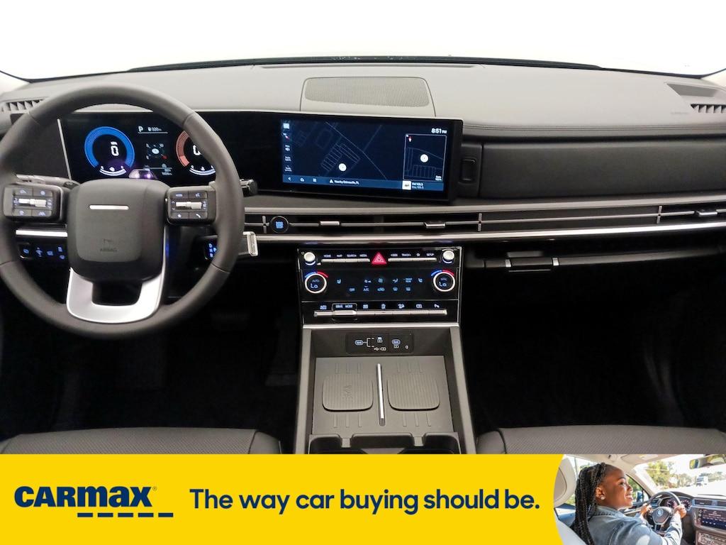 used 2025 Hyundai Santa Fe car, priced at $40,998