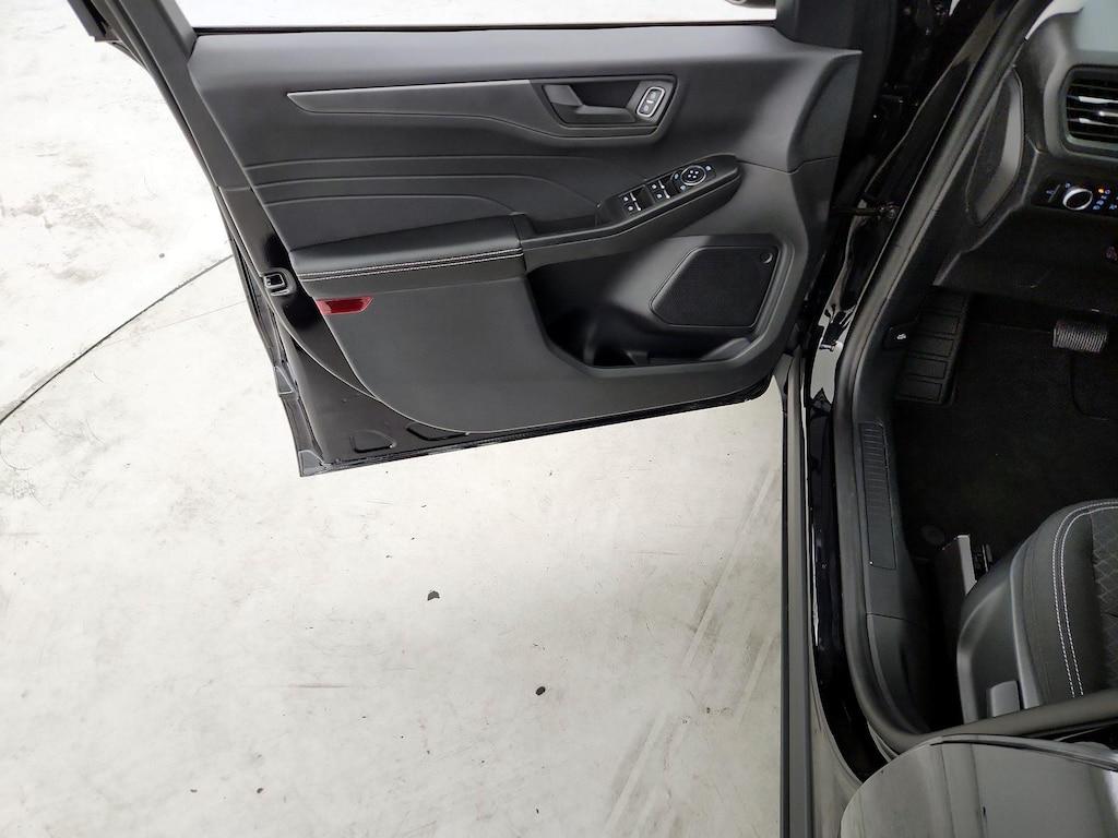 used 2025 Ford Escape car, priced at $24,998