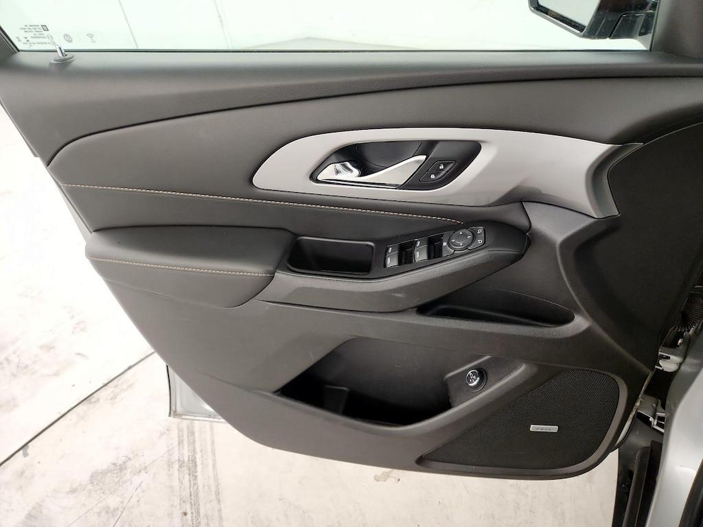 used 2020 Chevrolet Traverse car, priced at $29,998