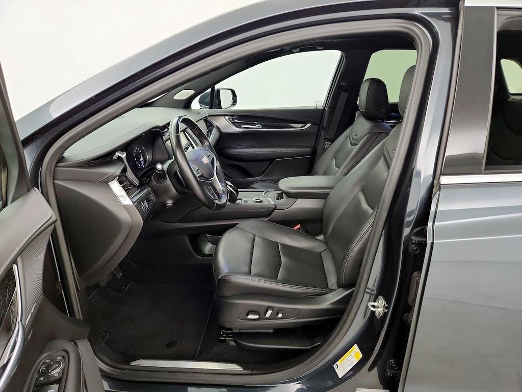 used 2021 Cadillac XT5 car, priced at $29,998
