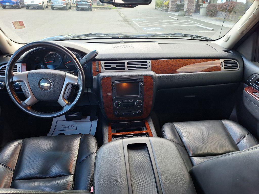 used 2010 Chevrolet Avalanche car, priced at $13,999