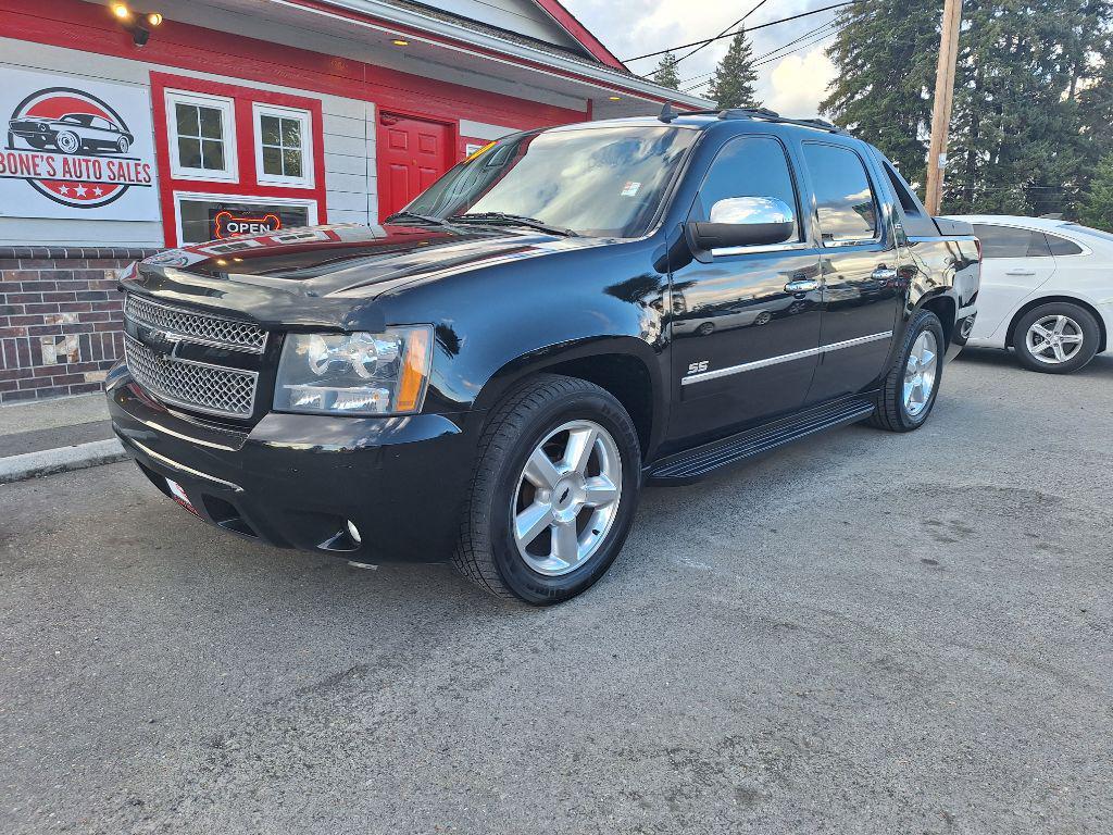 used 2010 Chevrolet Avalanche car, priced at $13,999