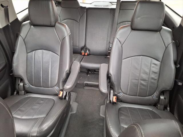 used 2016 Chevrolet Traverse car, priced at $12,999