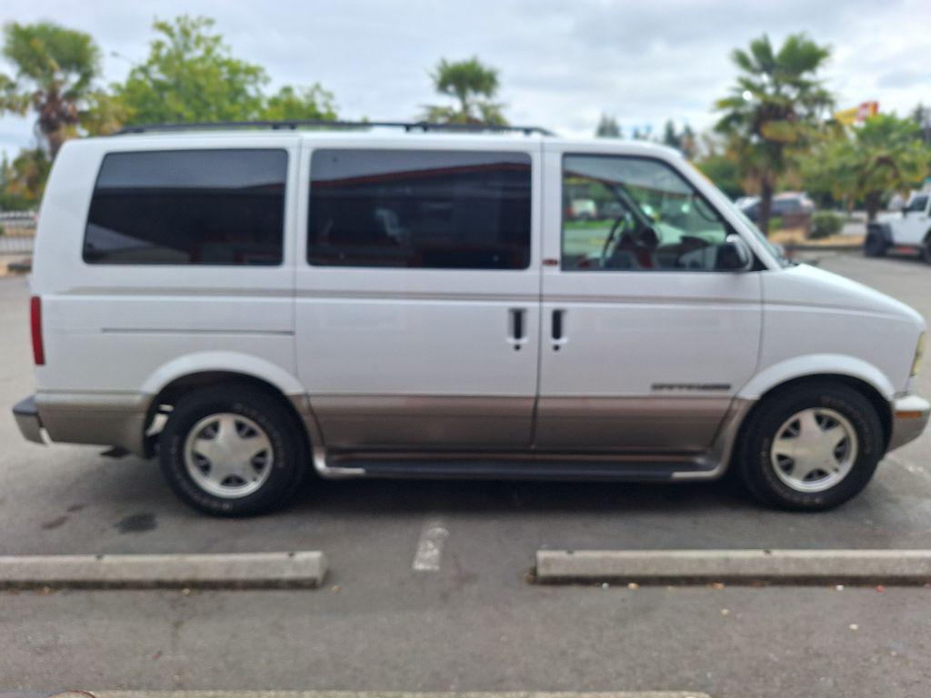 used 2002 GMC Safari car, priced at $10,999