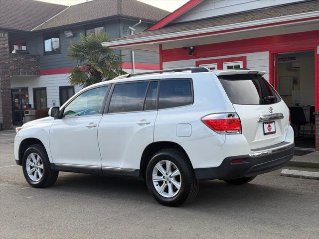 used 2013 Toyota Highlander car, priced at $11,990